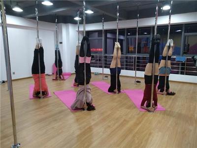 玉溪钢管舞培训 提升自信与体能的综合健身方式